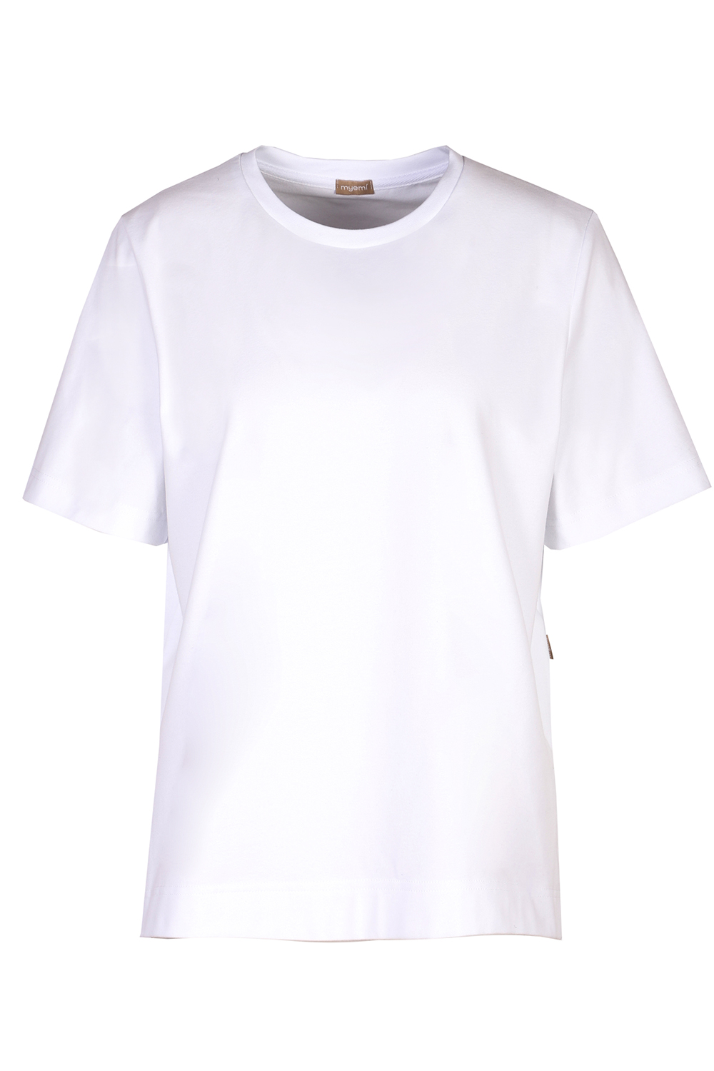 Белая классическая футболка с разрезами